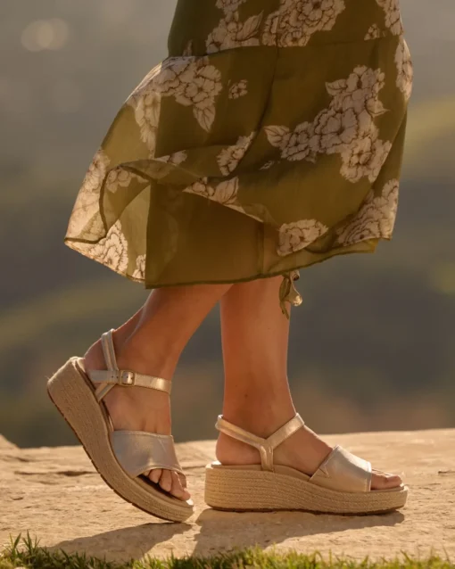 ABEO Solstice Buckle Sandal