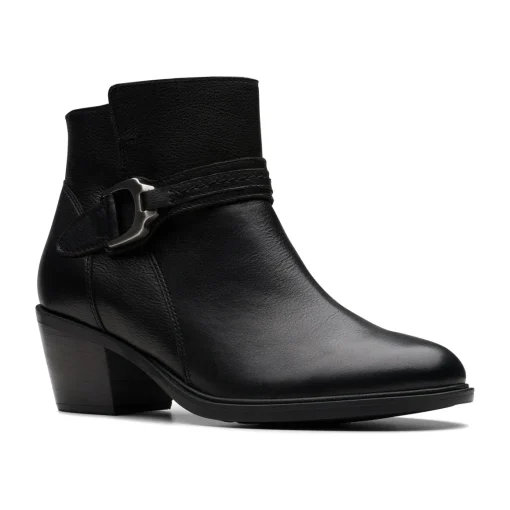 Clarks Neva Buckle