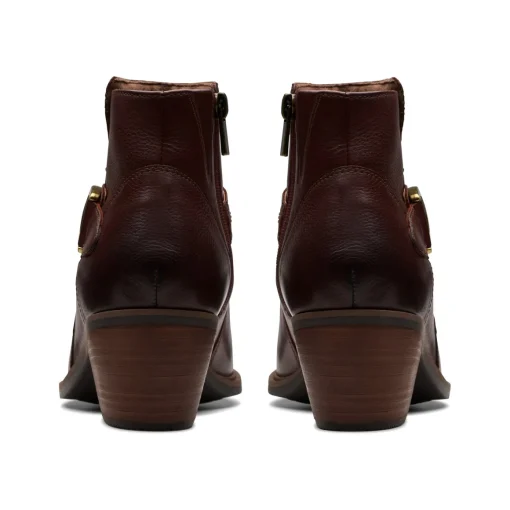 Clarks Neva Buckle
