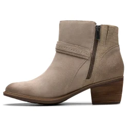 Clarks Neva Buckle