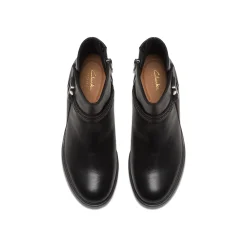 Clarks Neva Buckle