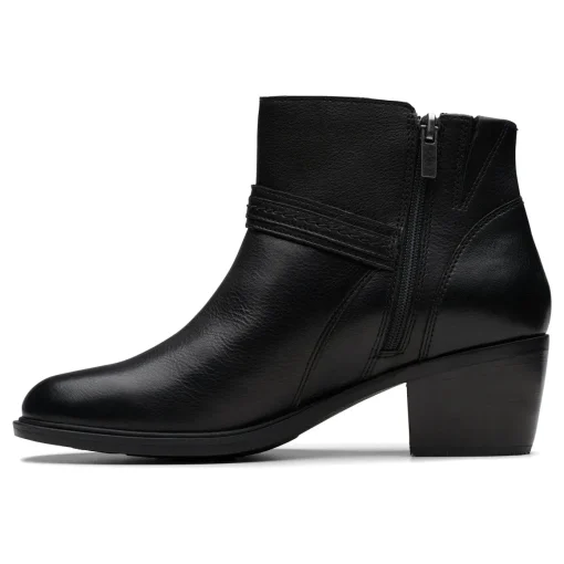 Clarks Neva Buckle