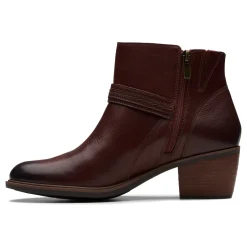 Clarks Neva Buckle