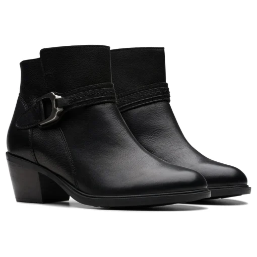 Clarks Neva Buckle