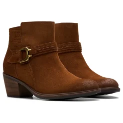 Clarks Neva Buckle