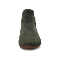 Revere Damascus