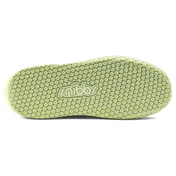 Snibbs The Clog