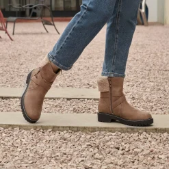 The Walking Company Rainier Zip Boot