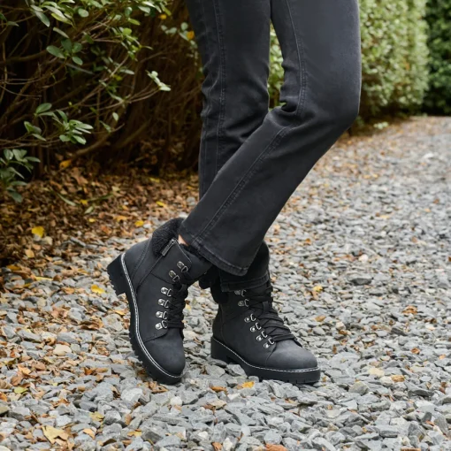 The Walking Company Rainier Lace Boot