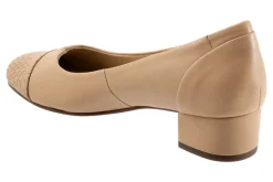 Trotters Daisy