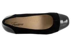 Trotters Daisy