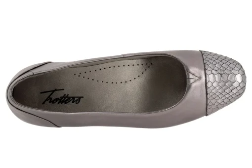 Trotters Daisy