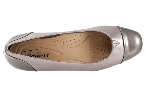 Trotters Daisy