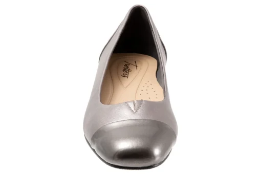Trotters Daisy