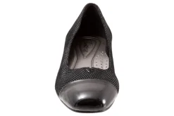 Trotters Daisy