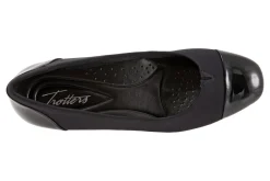 Trotters Daisy