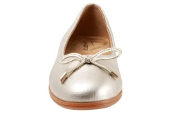 Trotters Dellis