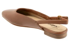 Trotters Holly