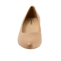 Trotters Kari