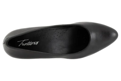 Trotters Kari