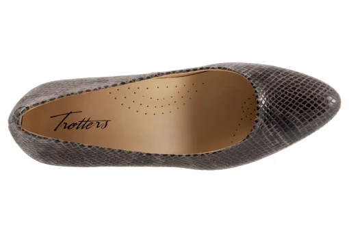 Trotters Kari