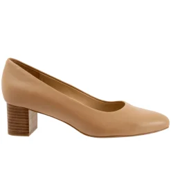 Trotters Kari