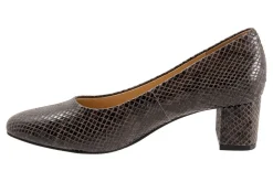 Trotters Kari