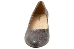 Trotters Kari