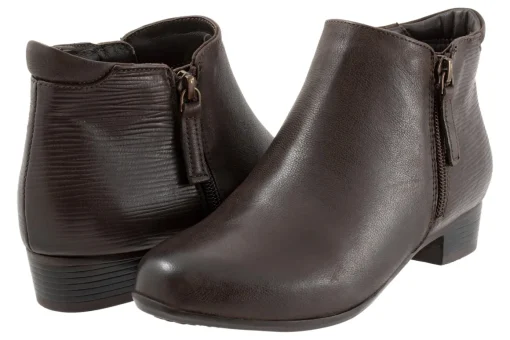 Trotters Major Embossed