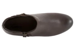 Trotters Major Embossed
