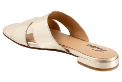 Trotters Nell
