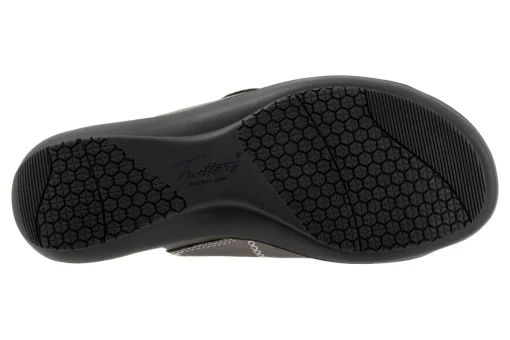 Trotters Ruthie Stitch