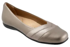 Trotters Stella